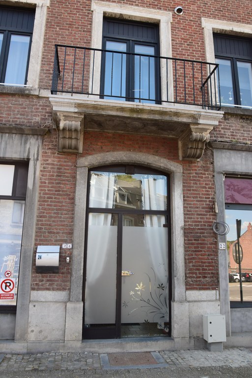 Balcon ouvragé (rue Jacquet, 24 - Rochefort)*