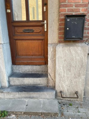 Décrottoir - rue de Behogne, 52 Rochefort