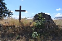 Croix de rogations (Havrenne) + grotte en pierre