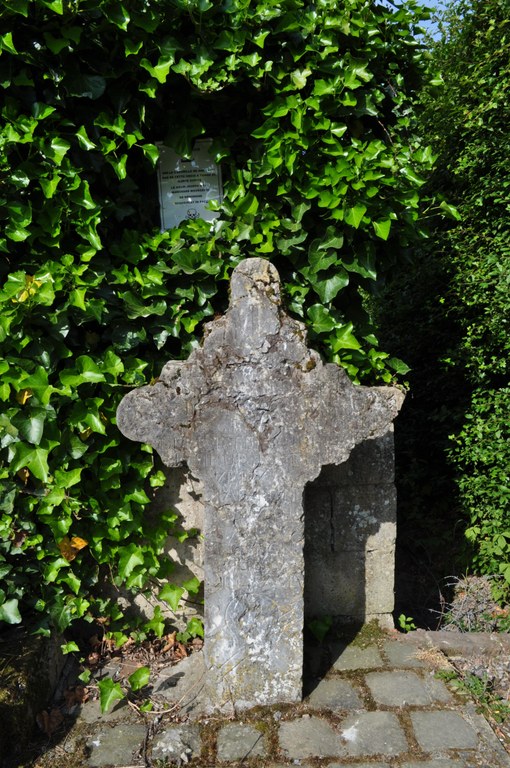 Croix d'occis + petite croix - Havrenne
