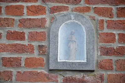 Niche et statuette de la Vierge à l'Enfant - Rue des Grêlons, Mont-Gauthier