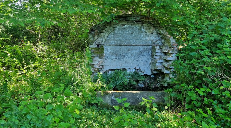 Fontaine des Alloux - Buissonville