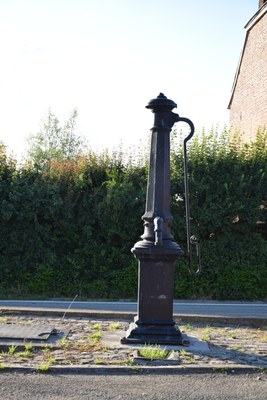 Pompe du Baty - Place de Mont-Gauthier
