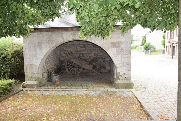Ancien lavoir - rue du Repos, Wavreille